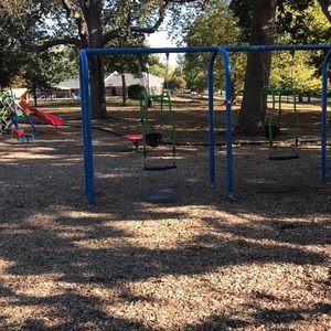 Meet your Posher, Ad